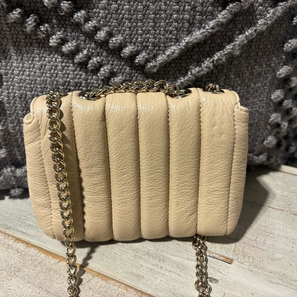 ❤️Kate Spade Gold Coast Lily Crossbody - Picture 2 of 5